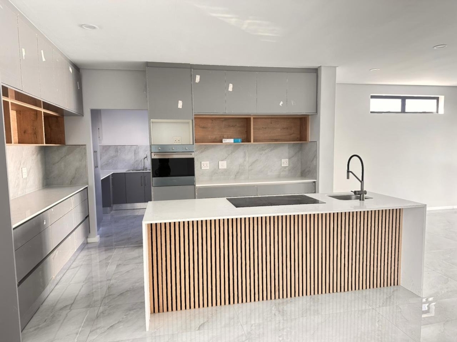 4 Bedroom Property for Sale in Sandown Western Cape